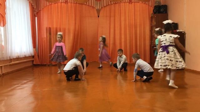 МДОУ "Детский сад №4 р.п.Семибратово"   Танец «Рыжик»