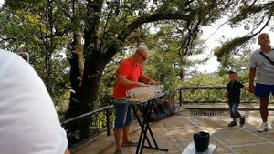 Красивая музыка. Игра на бокалах.