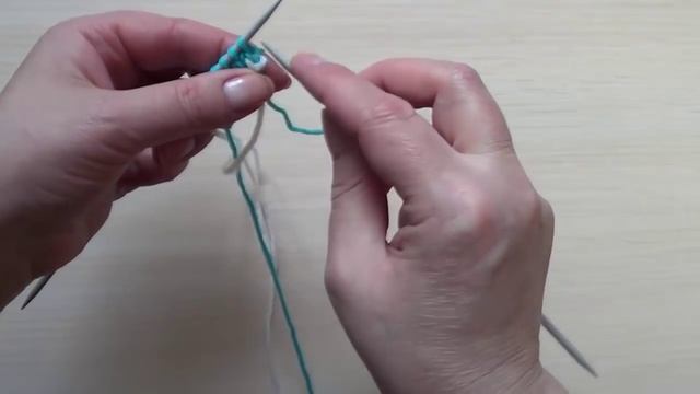 Трубчатый набор петель спицами. Фабричный край. смотреть онлайн