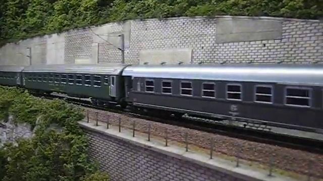 227 Paris-Milano-Firenze-Bari/Brindisi - Pontarlier/Bern смотреть онлайн