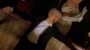 Падение люстры