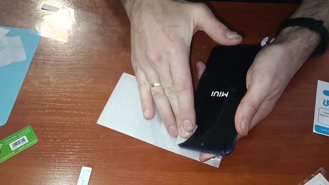 Как наклеить защитное стекло на экран смартфона. Redmi note 8t, Redmi 9, Redmi note 10S, Xiaomi 11T