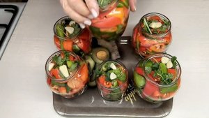 Острый перец на зиму. Самый простой и вкусный способ заготовки с мёдом. #суперперец#острыйперец