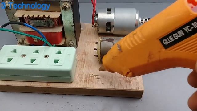 Free Energy // How To Make 235v Generator from iron inverter Using two Motors смотреть онлайн