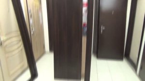 Приклеиваем накладку со стеклянной вставкой