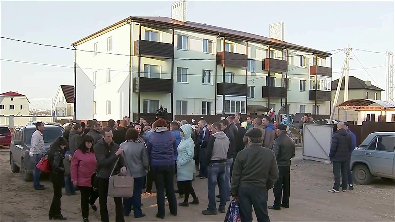 В Волгограде жильцы многоквартирного дома могут оказаться на улице