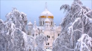 «Полночью, лунной полночью...», музыка из песнопения иеромонаха Романа