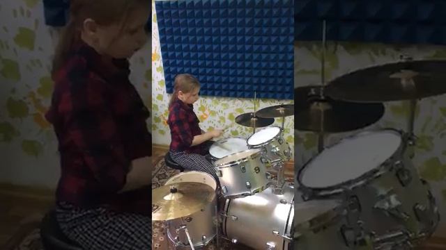 «Не Школа Барабанов» Тверь, моя ученица Алиса Демидова 9 лет, Агата Кристи - Я Буду Там смотреть онлайн