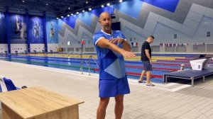 Руки в кроле. Акцент на вытянутой руке. Разбор основных ошибок. Кроль по полкам от Юрия Сарамутина.