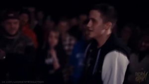 Артем Лоик vs Хохол VERSUS #4 Под Бит (mixed by Wooden Production)