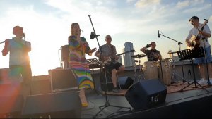 Светлана Жаворонкова & Acoustic Soul на ВДНХ (2)