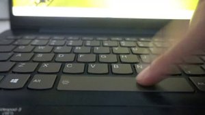 Lenovo Ideapad 3 | 15.6” FHD touchscreen 11th Gen Intel Core i3 - 1115G4