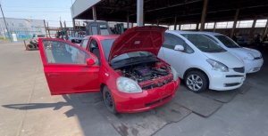 В полный разбор TOYOTA VITZ Yaris SCP10 1SZ-FE AT 2WD
