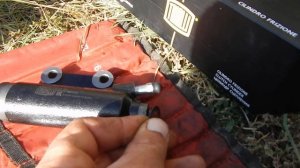 У Волжанки потек рабочий цилиндр сцепления. Меняем.