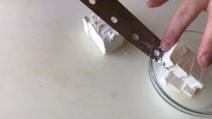 Отбитые баклажаны фаршированные чесночным сыром и зеленью