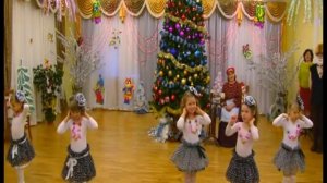 Новогодний танец "Бусинки" (средняя группа) детский сад 15 "Светлячок" Коломна