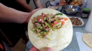 КАК СДЕЛАТЬ ШАУРМУ ДОМА | БЫСТРО ВКУСНО | Таджикская шаурма.  | VLOG 7 ( New York, Brooklyn)