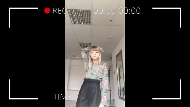 Первому учителю Назаровой Елене Николаевне посвящается Выпуск 2020, 4В класс. смотреть онлайн