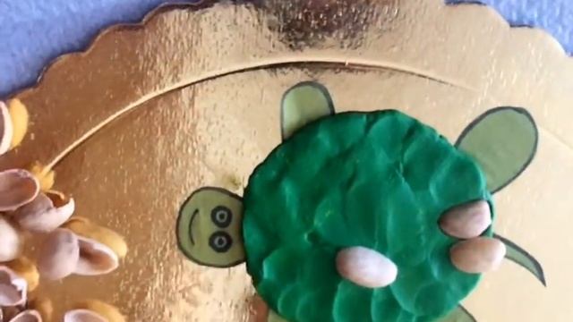 Черепашка из фисташек. Развивающие занятия с малышами. смотреть онлайн