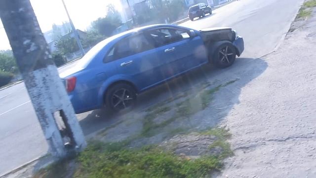 Сбитое дорожное ограждение. Павлюченко перекрёсток смотреть онлайн