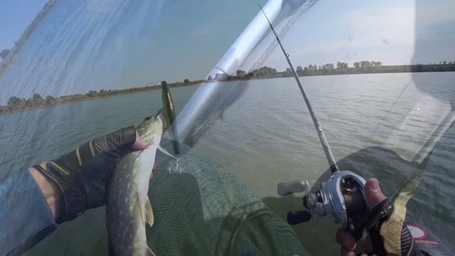 Ловля щуки на воблеры на глубине 5м смотреть онлайн