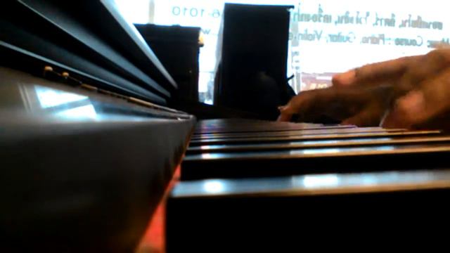 Yamaha CVP201 смотреть онлайн