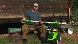 Тест аккумуляторного триммера Greenworks G24LT30, 24V журналистами Потребитель Garden Tools