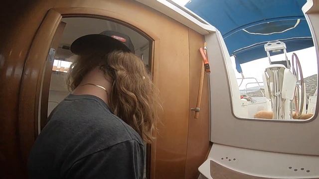 Our Liveaboard 2005 BENETEAU OCEANIS CLIPPER 373 Walkthrough - 2 Cabin 1 Head Layout Owners Version смотреть онлайн