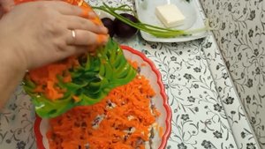 СЕЛЁДКА ПОД ШУБОЙ С ПЛАВЛЕННЫМИ СЫРКАМИ. (720p).mp4