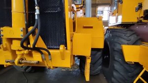 Собрали трактор Кировец К-703, К-700. Купили шиномонтажный станок.