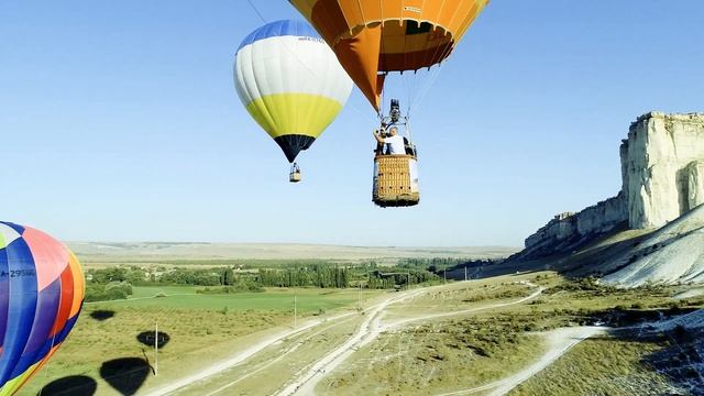 Полет на воздушном шаре. Воздушные шары. Сказочные шары. Balloon flight. Aerostat.