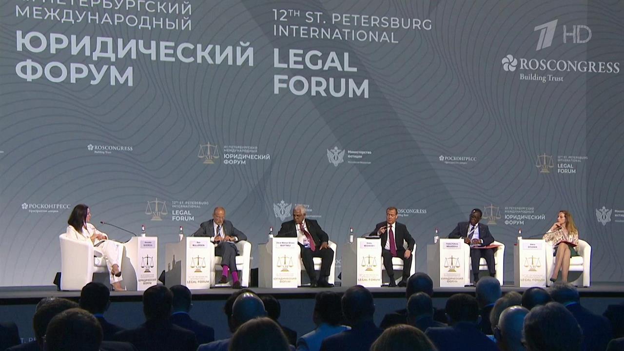 Дмитрий Медведев заявил о попытках Запада использовать основанный на правилах порядок вместо права