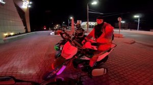 Красавица держалась до последнего:ПИКАП девушек на мотоциклах.Мото пикап