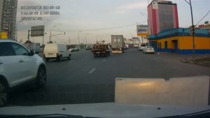 МУСОР НА ДОРОГЕ Москва Щелковское шоссе МКАД Стац пост ДПС. 13.08.13