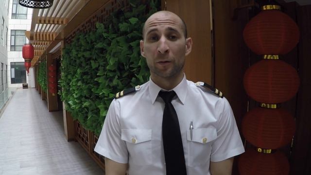 КАК СТАТЬ БОРТПРОВОДНИКОМ, СТЮАРДЕССОЙ? СКОЛЬКО ПЛАТЯТ, КАКИЕ ТРЕБОВАНИЯ смотреть онлайн