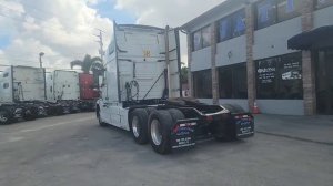 VOLVO VNL 670 YEAR 2016 AUTOMATIC ENGINE MODEL D13