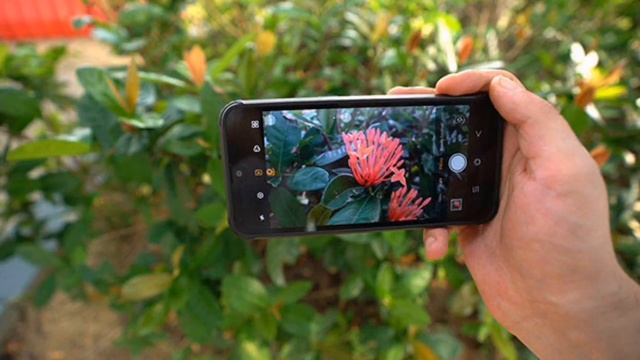 バッテリーでか過ぎ!Blackview BV9800proは機能も山盛り