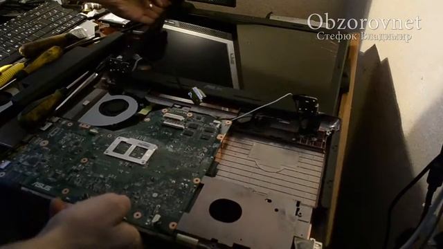 Замена матрицы дисплея ноутбука ASUS смотреть онлайн