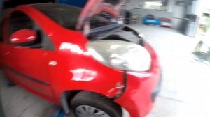 Citroën C1  how to remove and replace headlight