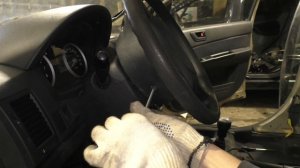 Remove the airbag HYUNDAI GETZ 2005-2010