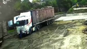 ФУРА РАЗДАВИЛА ЧЕЛОВЕКА