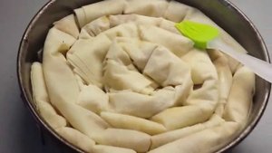 Сербская национальная кухня.Пита с яблоками (вкусная)