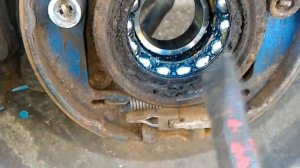Замена заднего ступичного подшипника. OpelOmega B. Rear wheel bearing replacement.