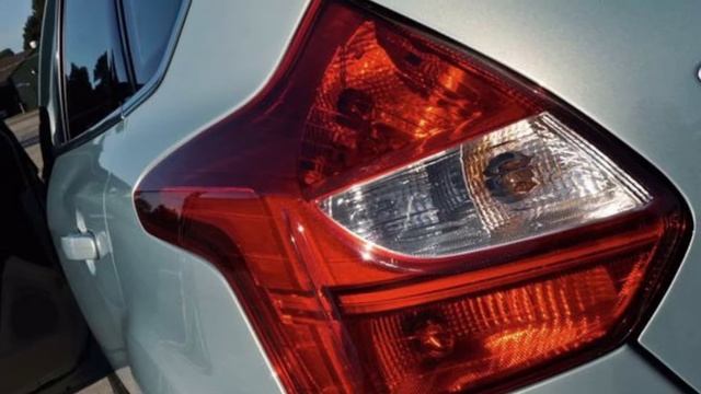 2014 Ford Focus Electric vs 2015 Nissan Leaf смотреть онлайн