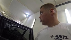 Переделываем шумоизоляцию дверей Suzuki Vitara за оф. дилером...