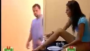 Скрытая камера в туалете