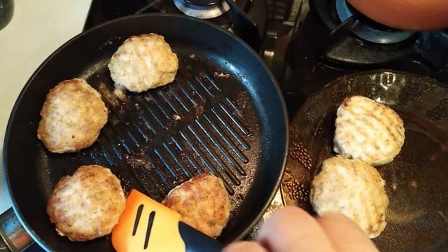 196.Биточки мясные с кабачком - рецепт моего косметического питания. А для детей - готовьте на пару