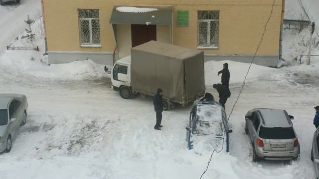 ДОЛГОЕ ВЫТАСКИВАНИЕ И РЕАНИМАЦИЯ ВАЗА 2112 В ЗИМНЕЕ ВРЕМЯ смотреть онлайн