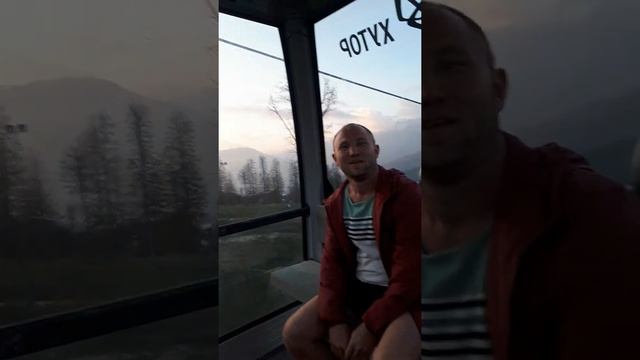 Роза Хутор! Бачата в фуникулёре.. смотреть онлайн