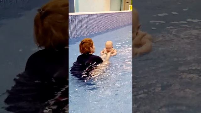 В бассейн ходим?♂️ #красноярск #бассейн #плаваниедлядетей #плаванье #плавать смотреть онлайн